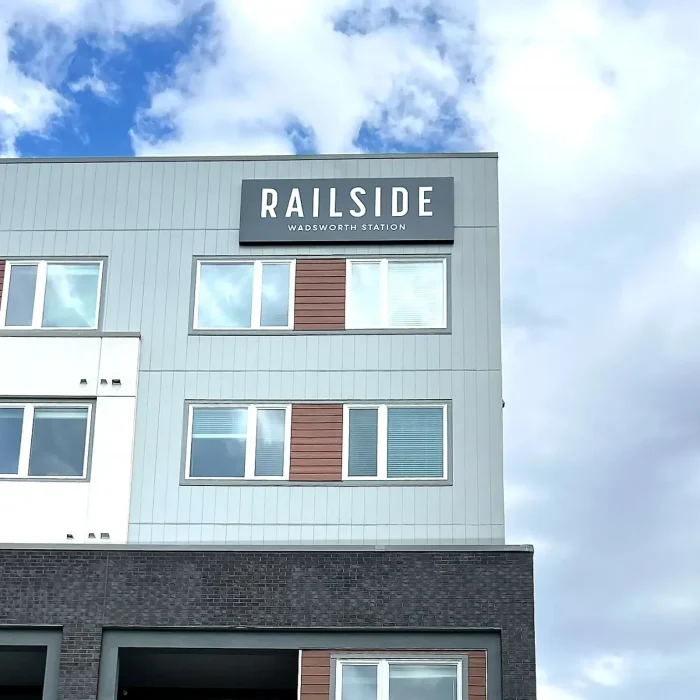 Railside IMG_1196_retouched
